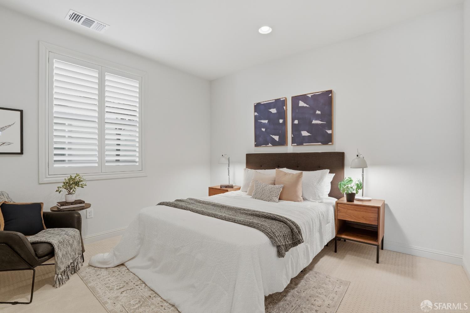 Detail Gallery Image 36 of 63 For 147 Elderberry Ln, Brisbane,  CA 94005 - 5 Beds | 3 Baths