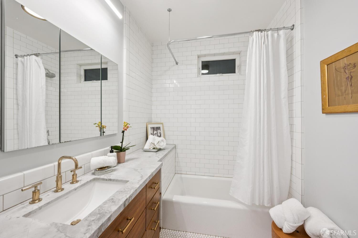 Photo #32: 426100147 Listing: Photo #32