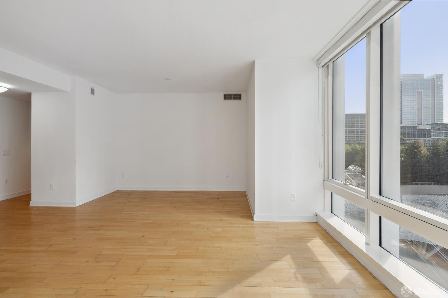 Detail Gallery Image 7 of 60 For 301 Mission St 11j,  San Francisco,  CA 94105 - 2 Beds | 2 Baths