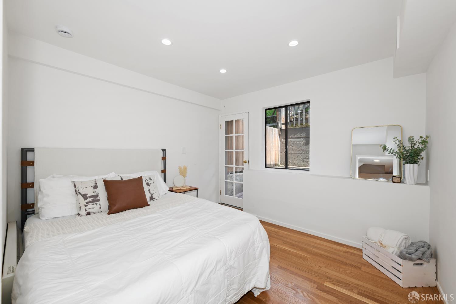 Detail Gallery Image 18 of 25 For 1726 17th Ave, San Francisco,  CA 94122 - 3 Beds | 2/1 Baths