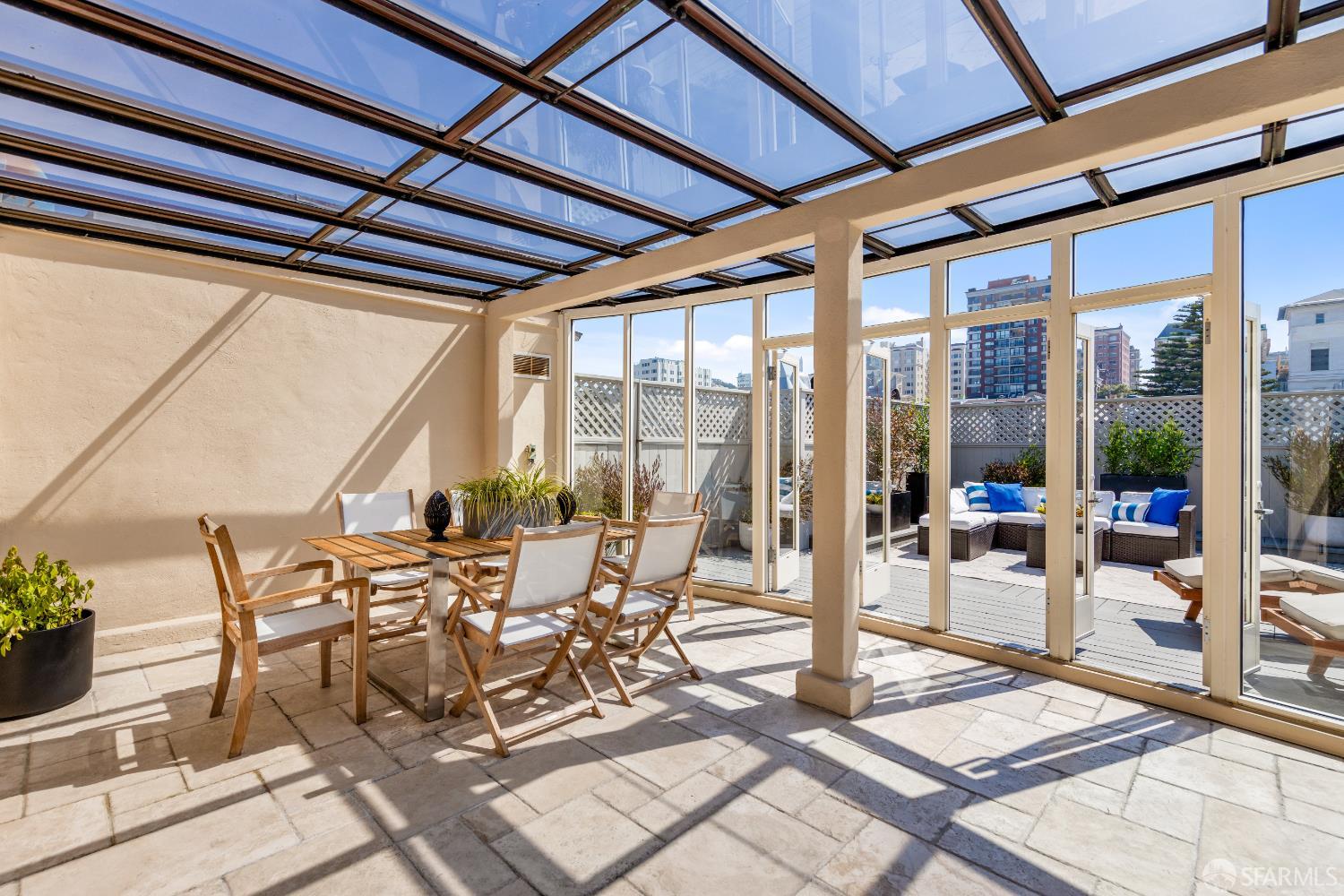 Detail Gallery Image 26 of 50 For 2100 Green St #800,  San Francisco,  CA 94123 - 2 Beds | 2/1 Baths