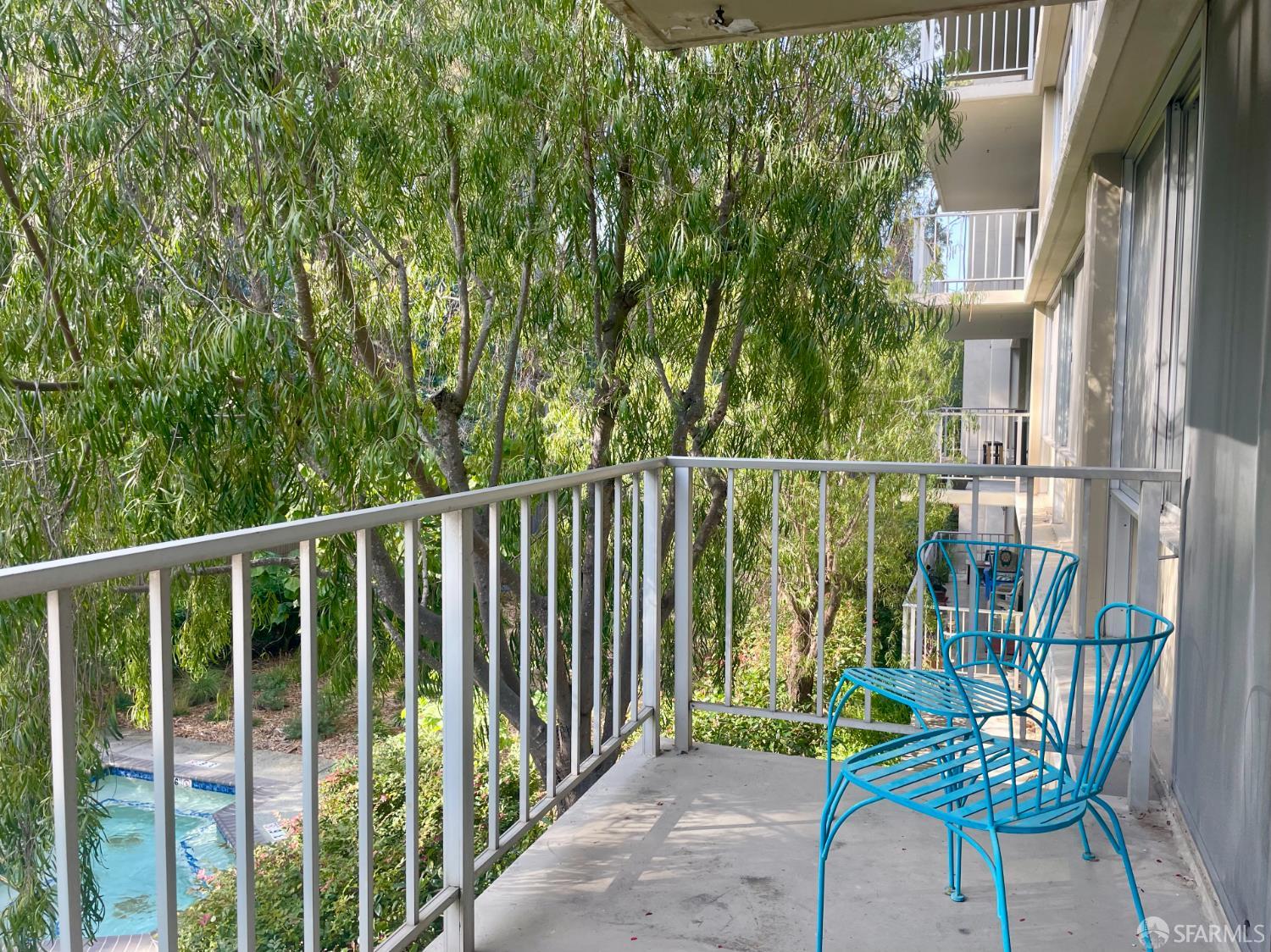 Detail Gallery Image 2 of 32 For 400 Davey Glen Rd #4505,  Belmont,  CA 94002 - 3 Beds | 2 Baths