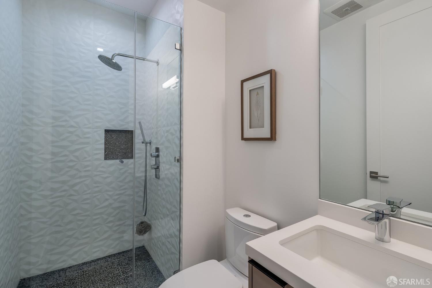 Detail Gallery Image 27 of 40 For 2829 25th St #3,  San Francisco,  CA 94110 - 3 Beds | 2/1 Baths