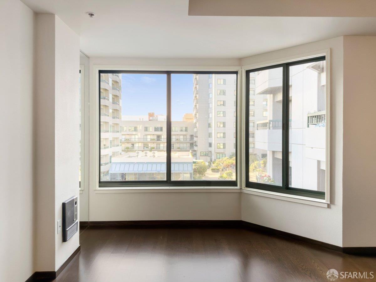 Detail Gallery Image 2 of 41 For 601 Van Ness Ave #53,  San Francisco,  CA 94102 - 3 Beds | 2 Baths