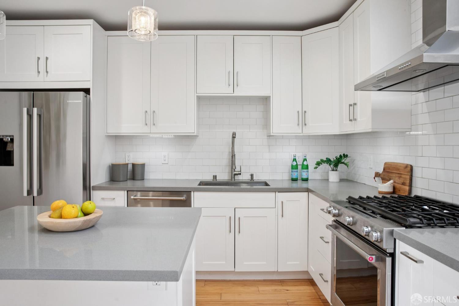 Detail Gallery Image 10 of 35 For 29 Cuvier St, San Francisco,  CA 94112 - 2 Beds | 1 Baths