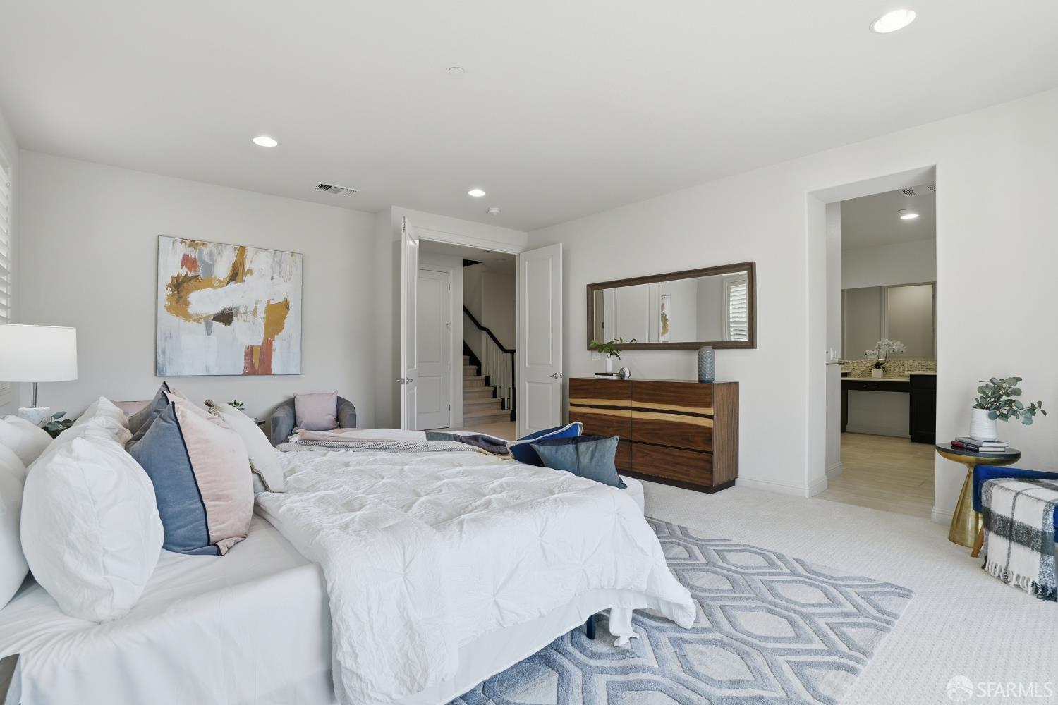 Detail Gallery Image 32 of 63 For 147 Elderberry Ln, Brisbane,  CA 94005 - 5 Beds | 3 Baths