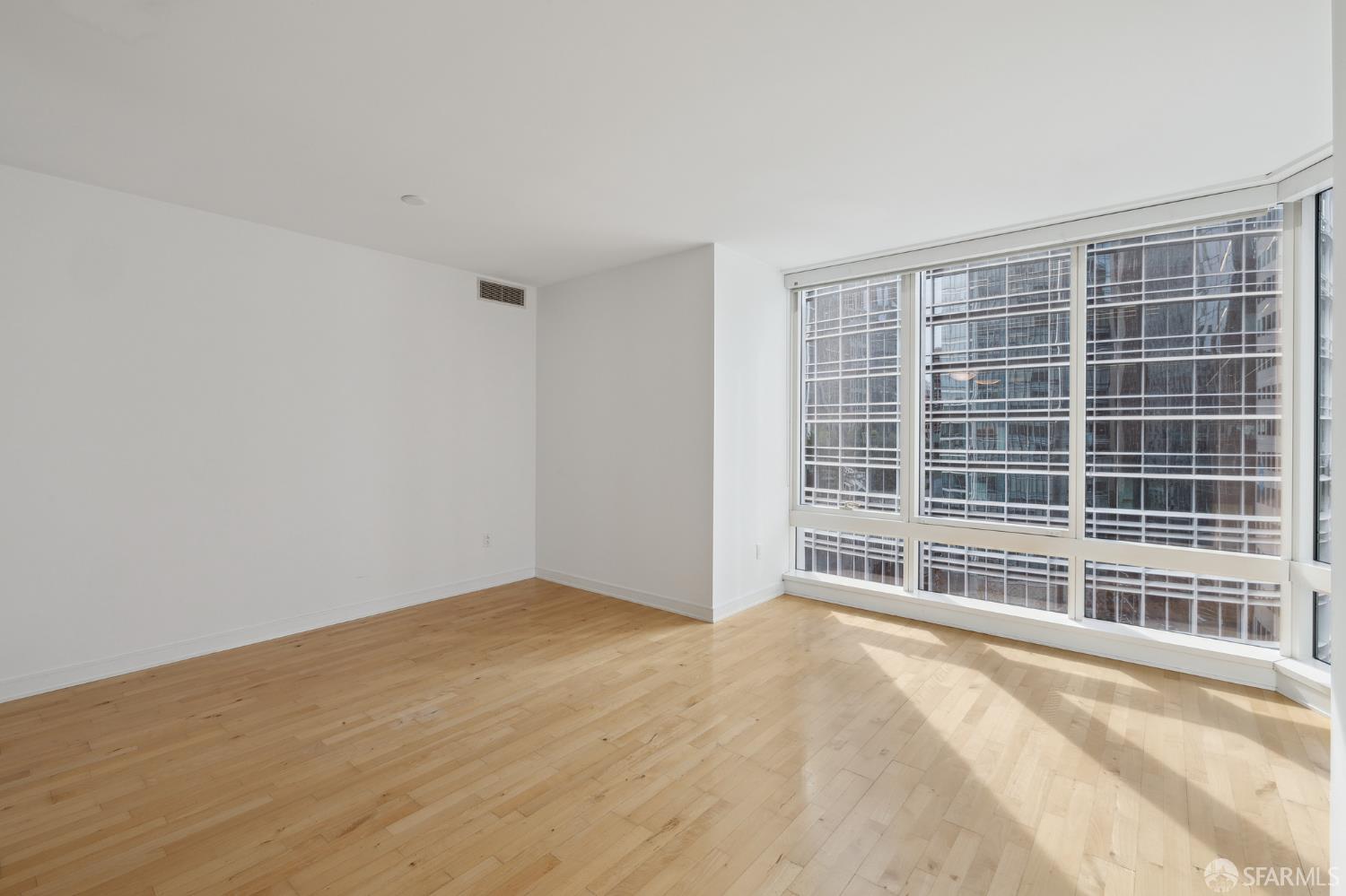 Detail Gallery Image 5 of 60 For 301 Mission St 11j,  San Francisco,  CA 94105 - 2 Beds | 2 Baths