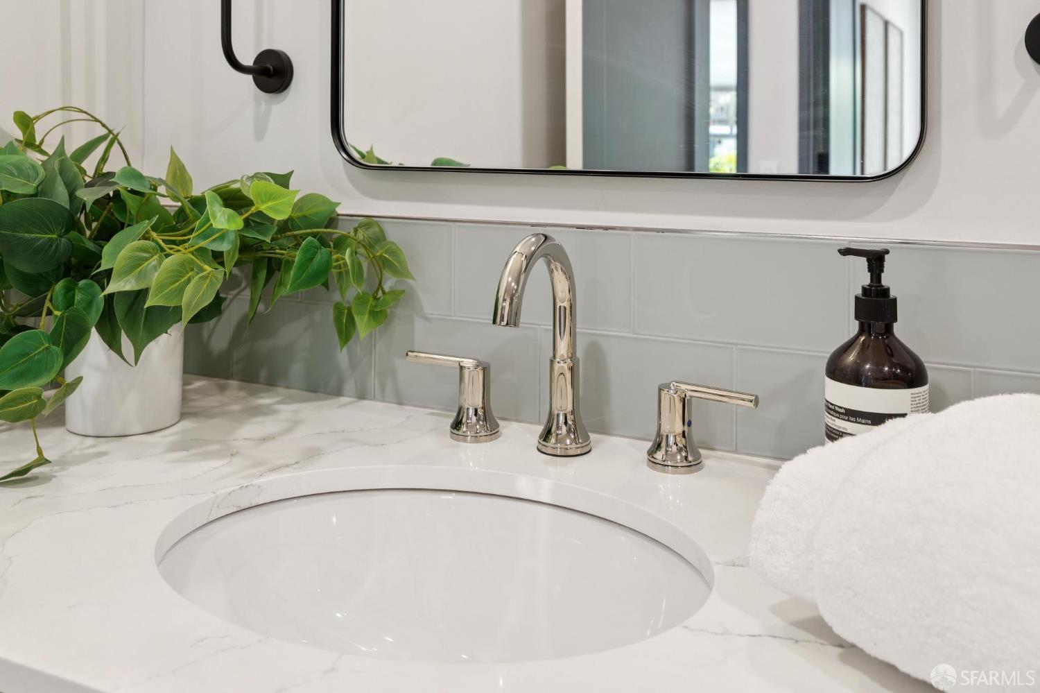 Detail Gallery Image 44 of 56 For 937 Kansas St, San Francisco,  CA 94107 - 4 Beds | 3/1 Baths