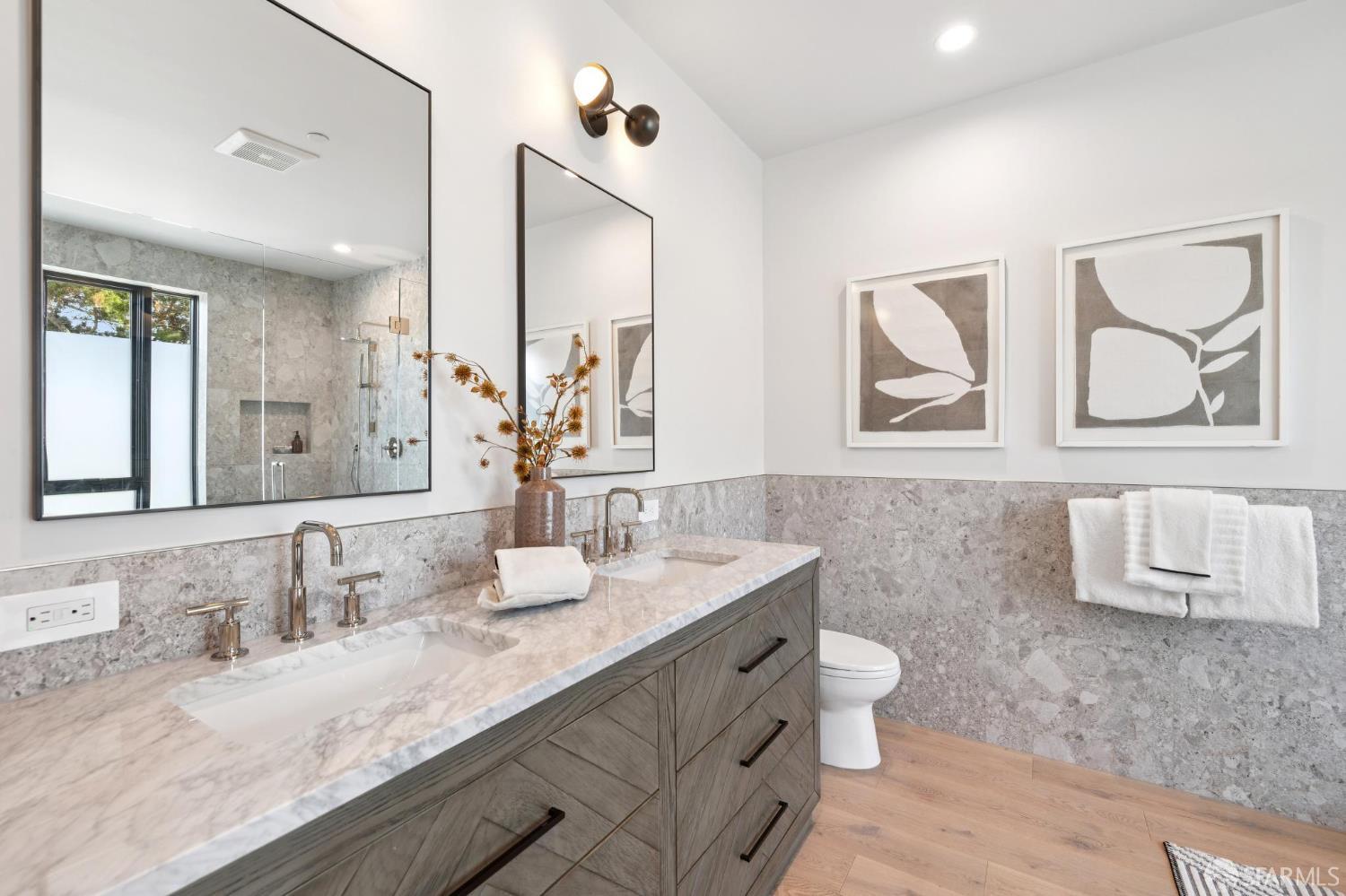 Detail Gallery Image 27 of 48 For 935 Kansas St, San Francisco,  CA 94107 - 3 Beds | 2/1 Baths