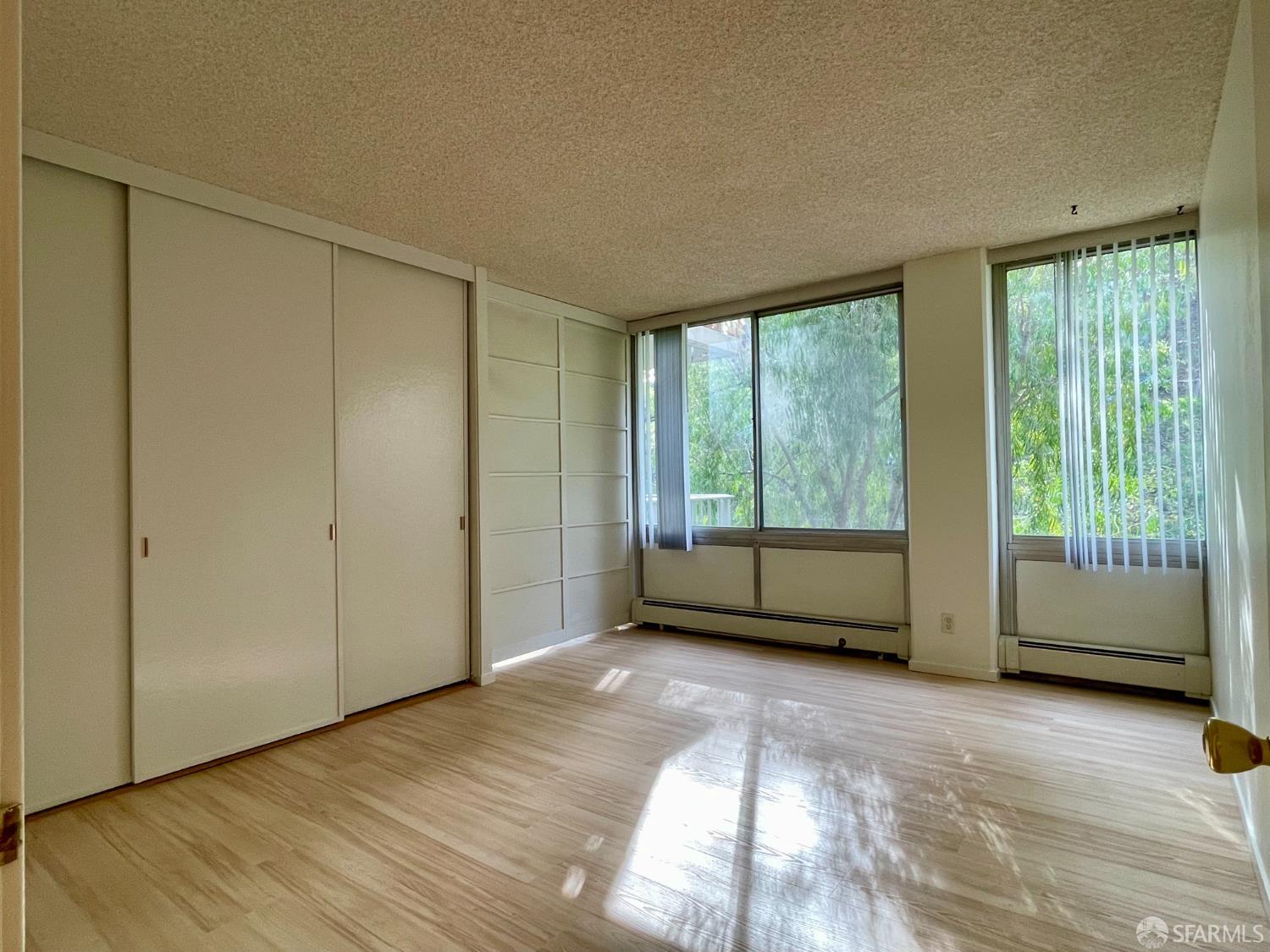 Detail Gallery Image 12 of 32 For 400 Davey Glen Rd #4505,  Belmont,  CA 94002 - 3 Beds | 2 Baths