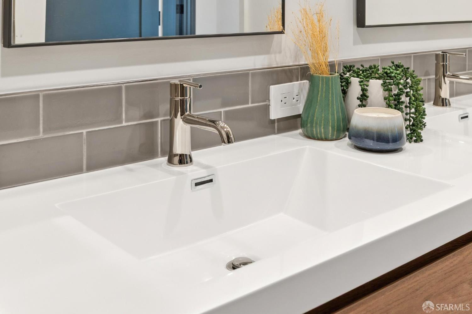 Detail Gallery Image 36 of 56 For 937 Kansas St, San Francisco,  CA 94107 - 4 Beds | 3/1 Baths