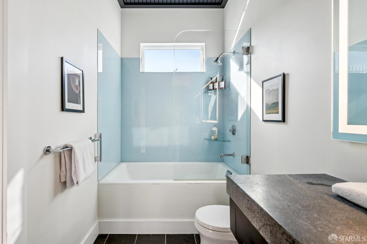 Detail Gallery Image 35 of 61 For 2426 Pine St, San Francisco,  CA 94115 - 4 Beds | 3 Baths