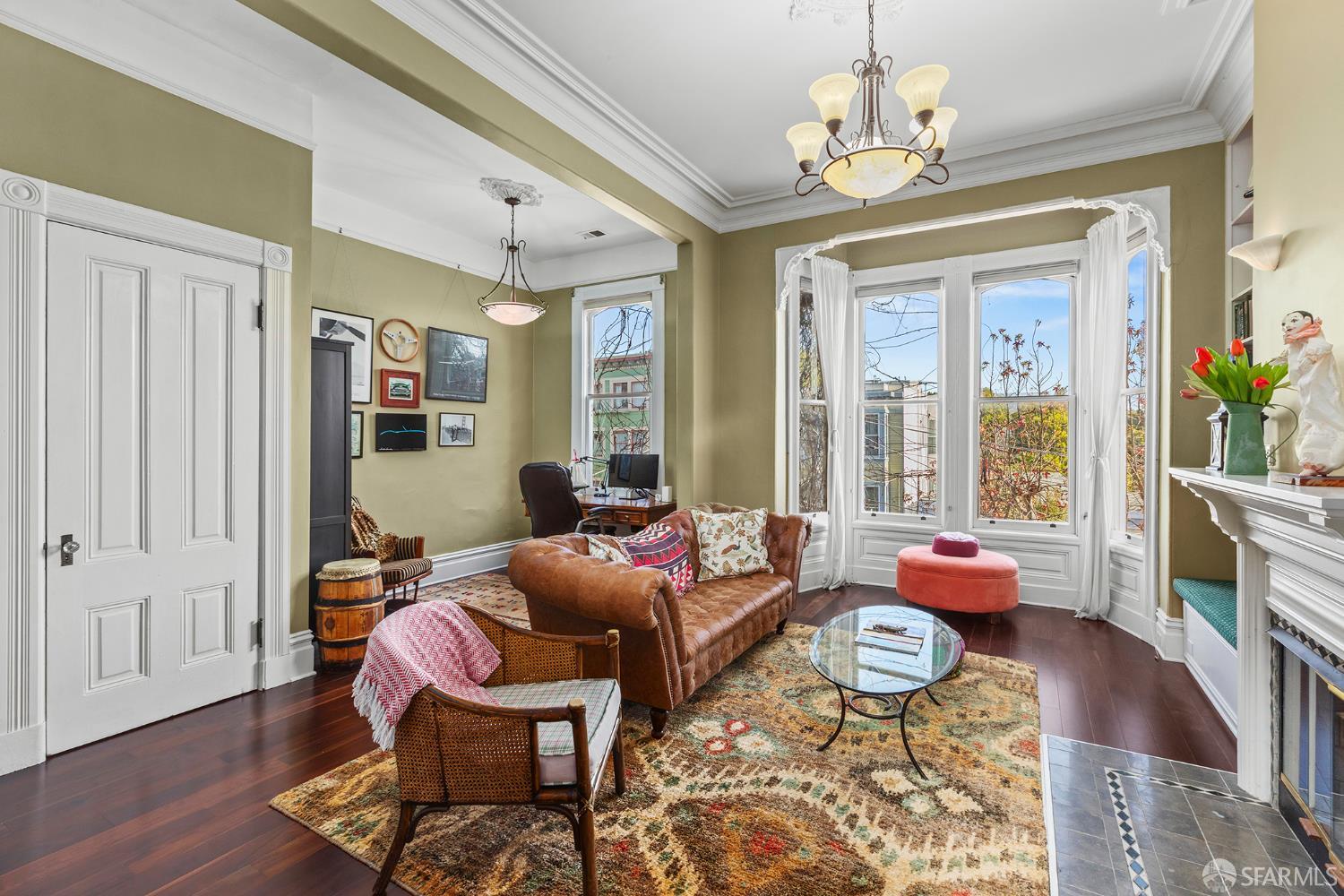 Detail Gallery Image 4 of 34 For 237 Pierce St, San Francisco,  CA 94117 - 2 Beds | 1 Baths