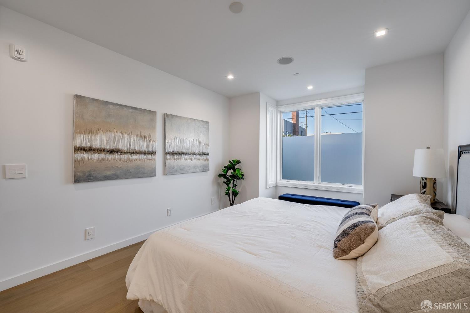Detail Gallery Image 15 of 40 For 2829 25th St #3,  San Francisco,  CA 94110 - 3 Beds | 2/1 Baths