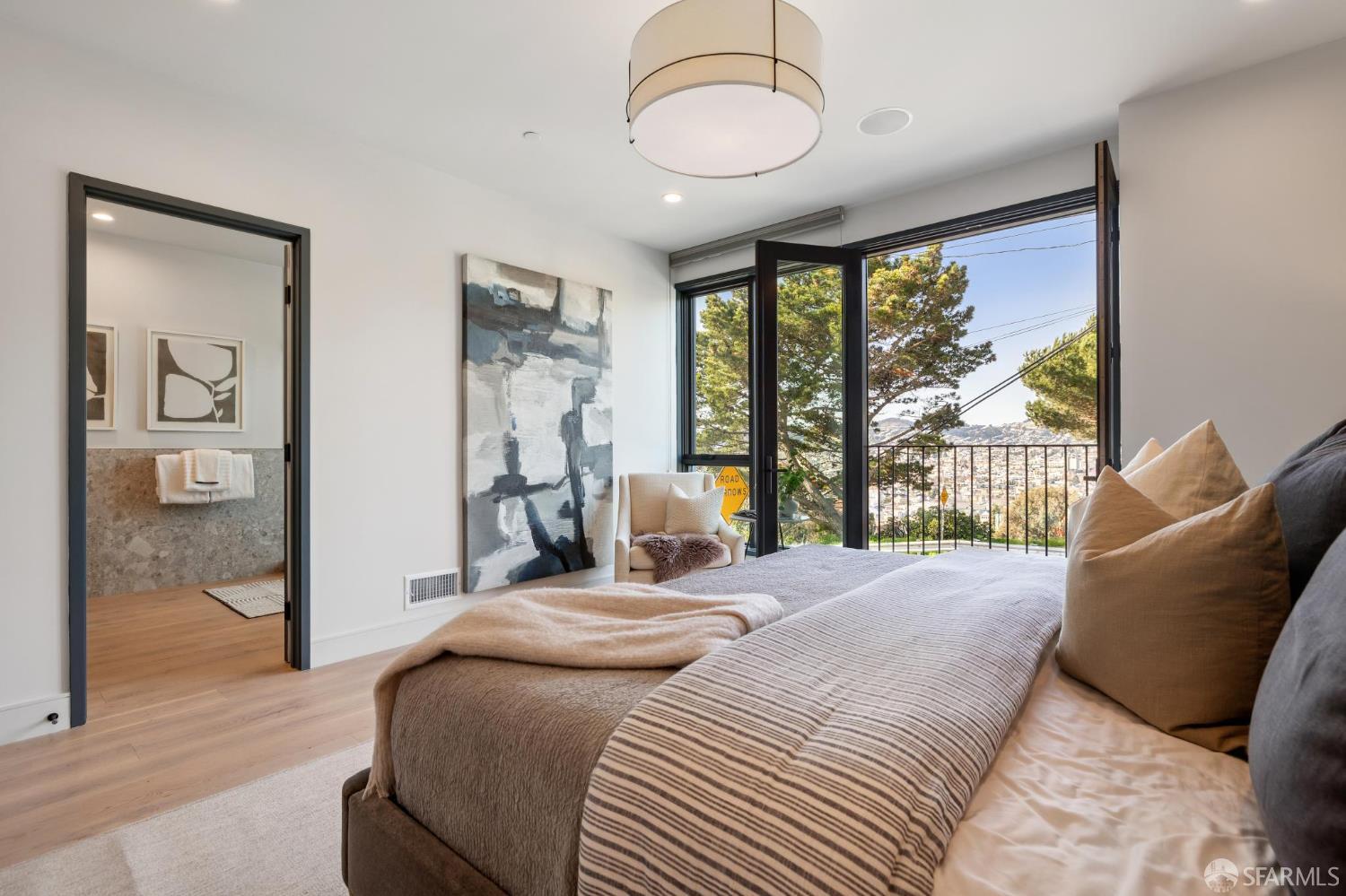 Detail Gallery Image 26 of 48 For 935 Kansas St, San Francisco,  CA 94107 - 3 Beds | 2/1 Baths