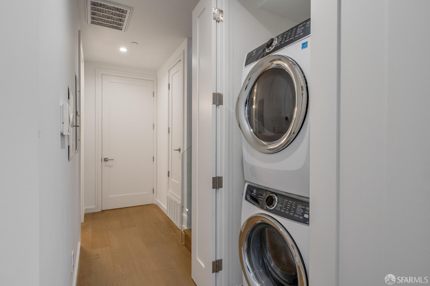 Detail Gallery Image 28 of 40 For 2829 25th St #3,  San Francisco,  CA 94110 - 3 Beds | 2/1 Baths