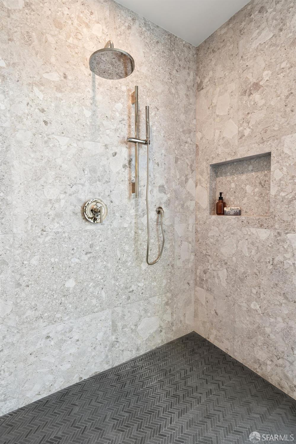 Detail Gallery Image 30 of 48 For 935 Kansas St, San Francisco,  CA 94107 - 3 Beds | 2/1 Baths