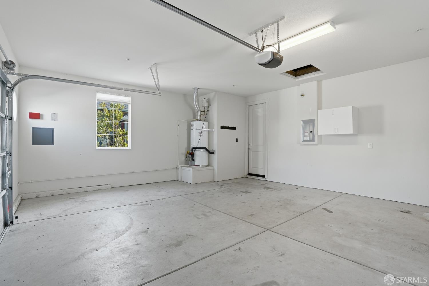 Detail Gallery Image 49 of 63 For 147 Elderberry Ln, Brisbane,  CA 94005 - 5 Beds | 3 Baths