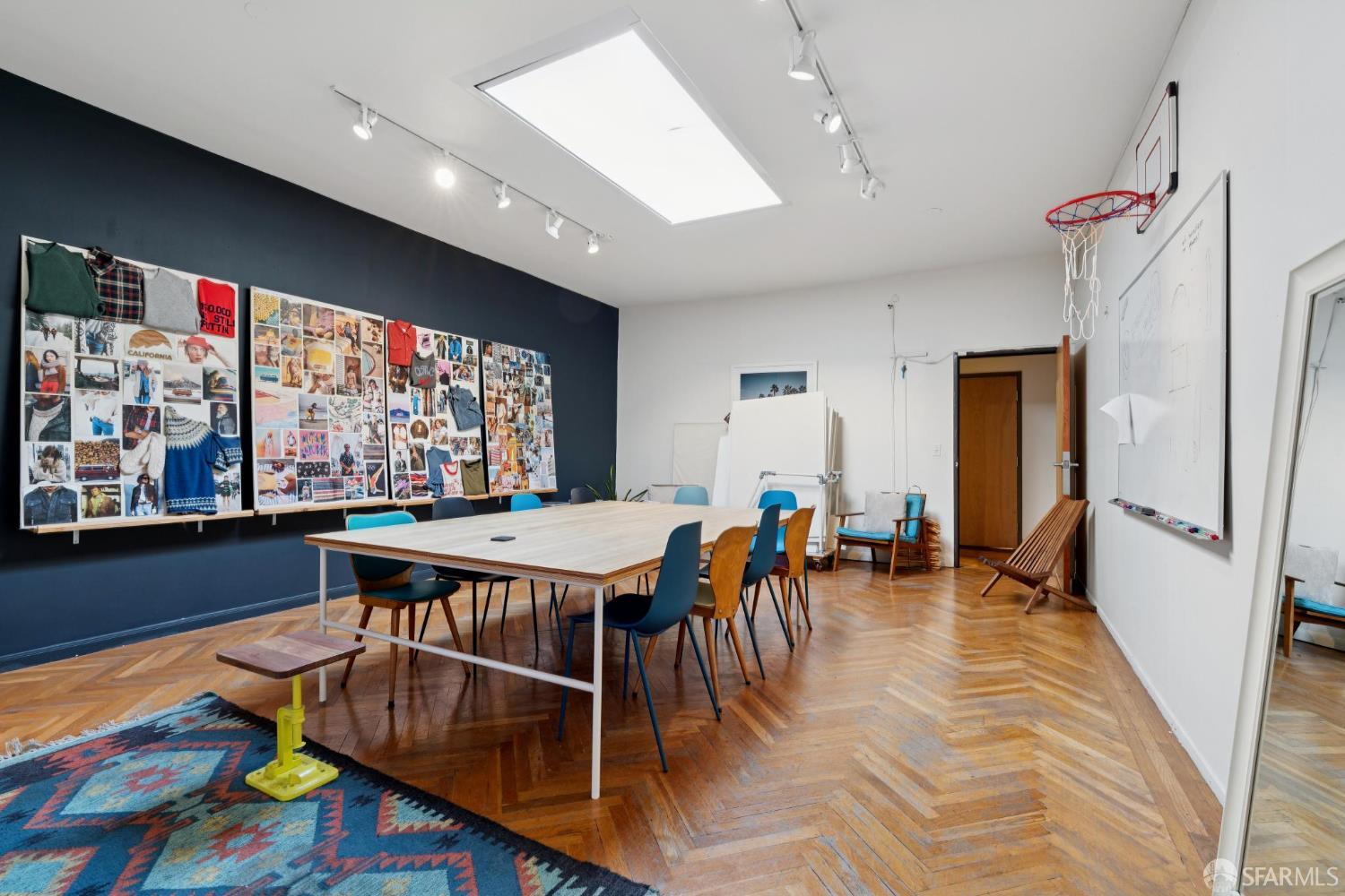 Detail Gallery Image 15 of 25 For 1550 California St, San Francisco,  CA 94109 - – Beds | – Baths