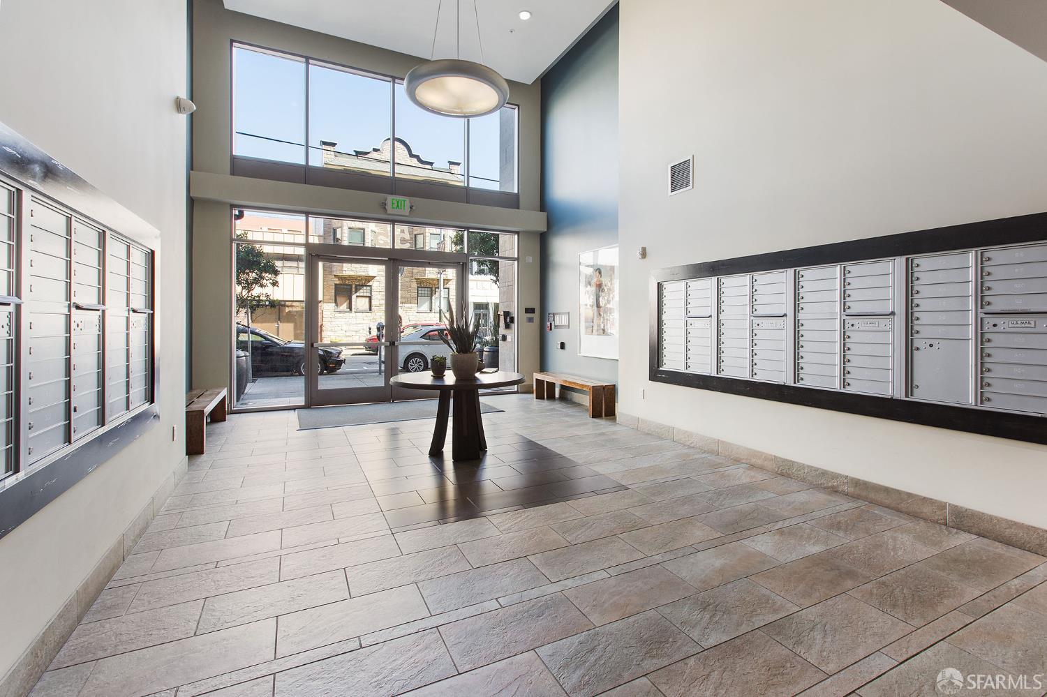 Photo #4: 426100107 Listing: Photo #4