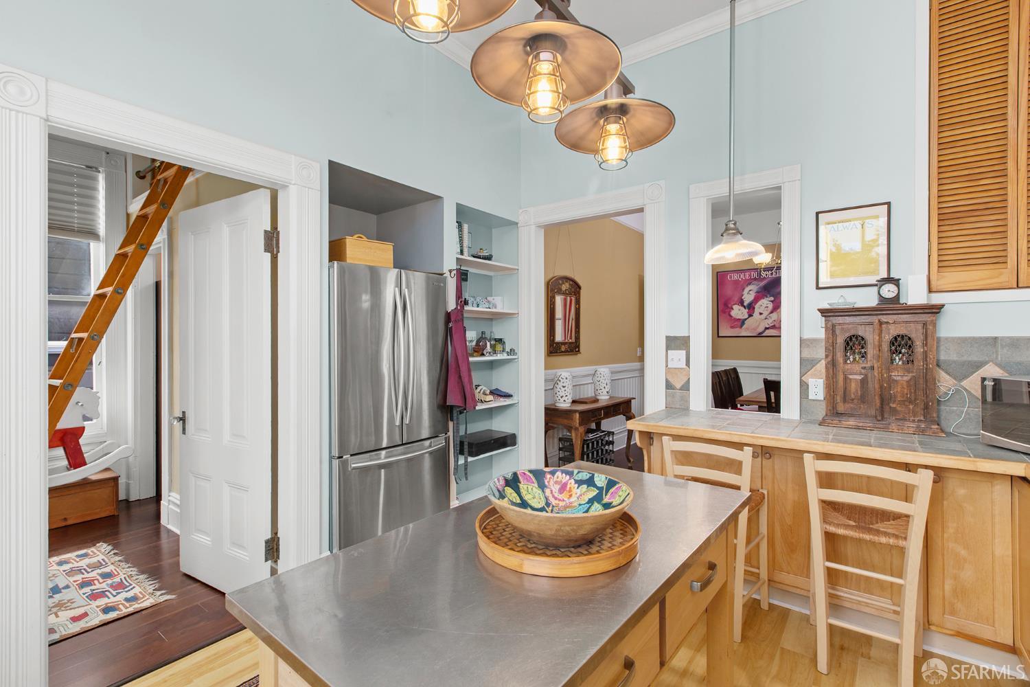 Detail Gallery Image 15 of 34 For 237 Pierce St, San Francisco,  CA 94117 - 2 Beds | 1 Baths