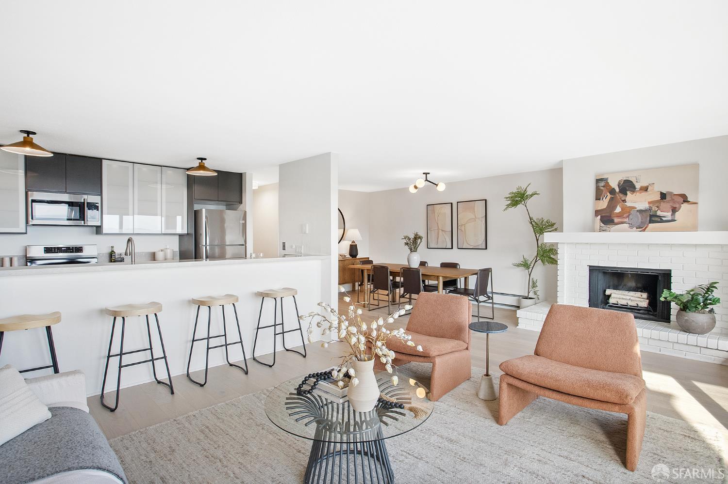 Detail Gallery Image 2 of 31 For 65 High St, San Francisco,  CA 94114 - 3 Beds | 2 Baths