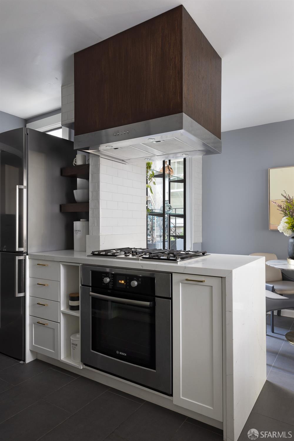 Photo #5: 426100159 Listing: Photo #5