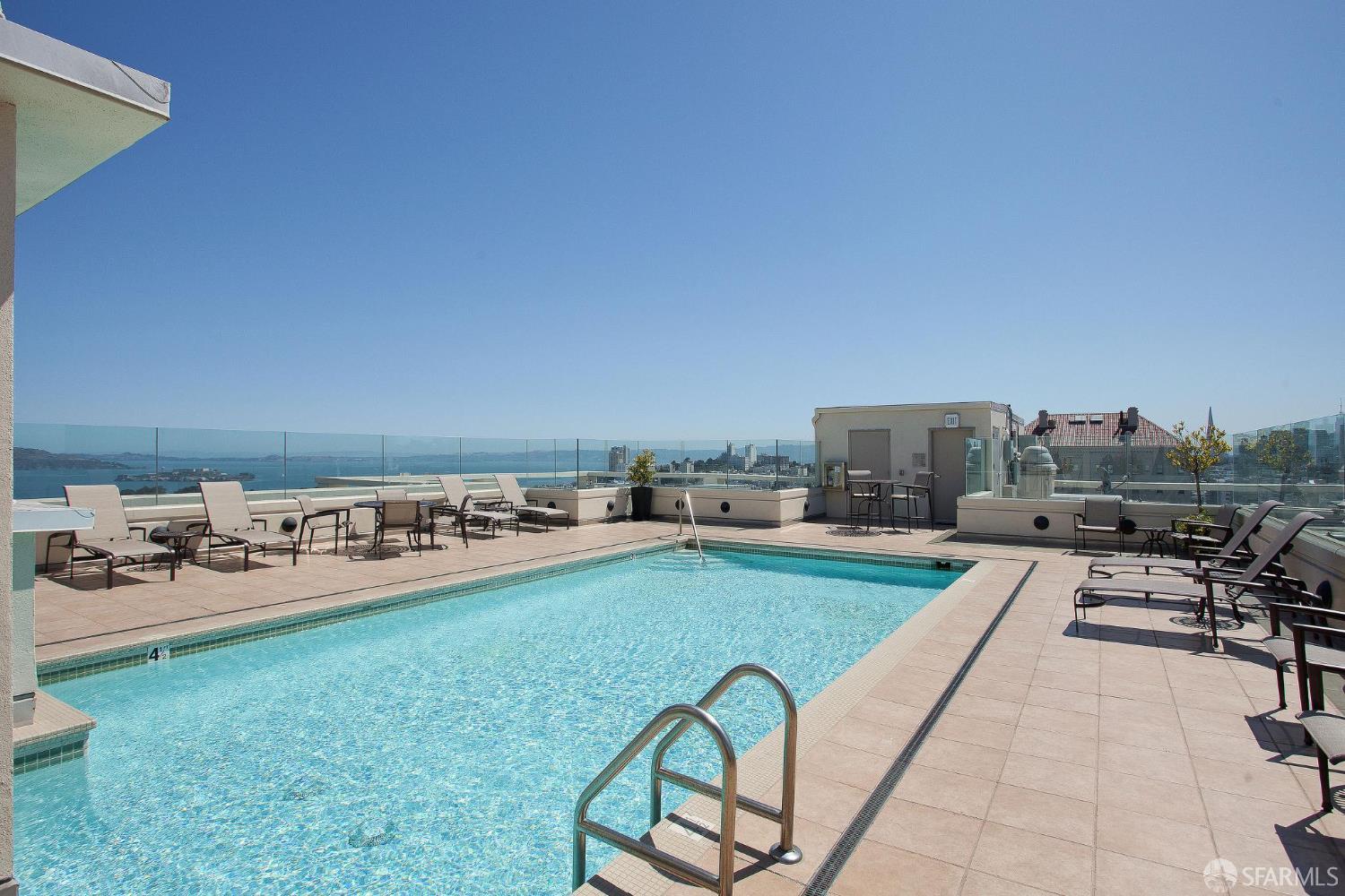 Detail Gallery Image 14 of 19 For 2200 Pacific Ave 1b,  San Francisco,  CA 94115 - 1 Beds | 1/1 Baths