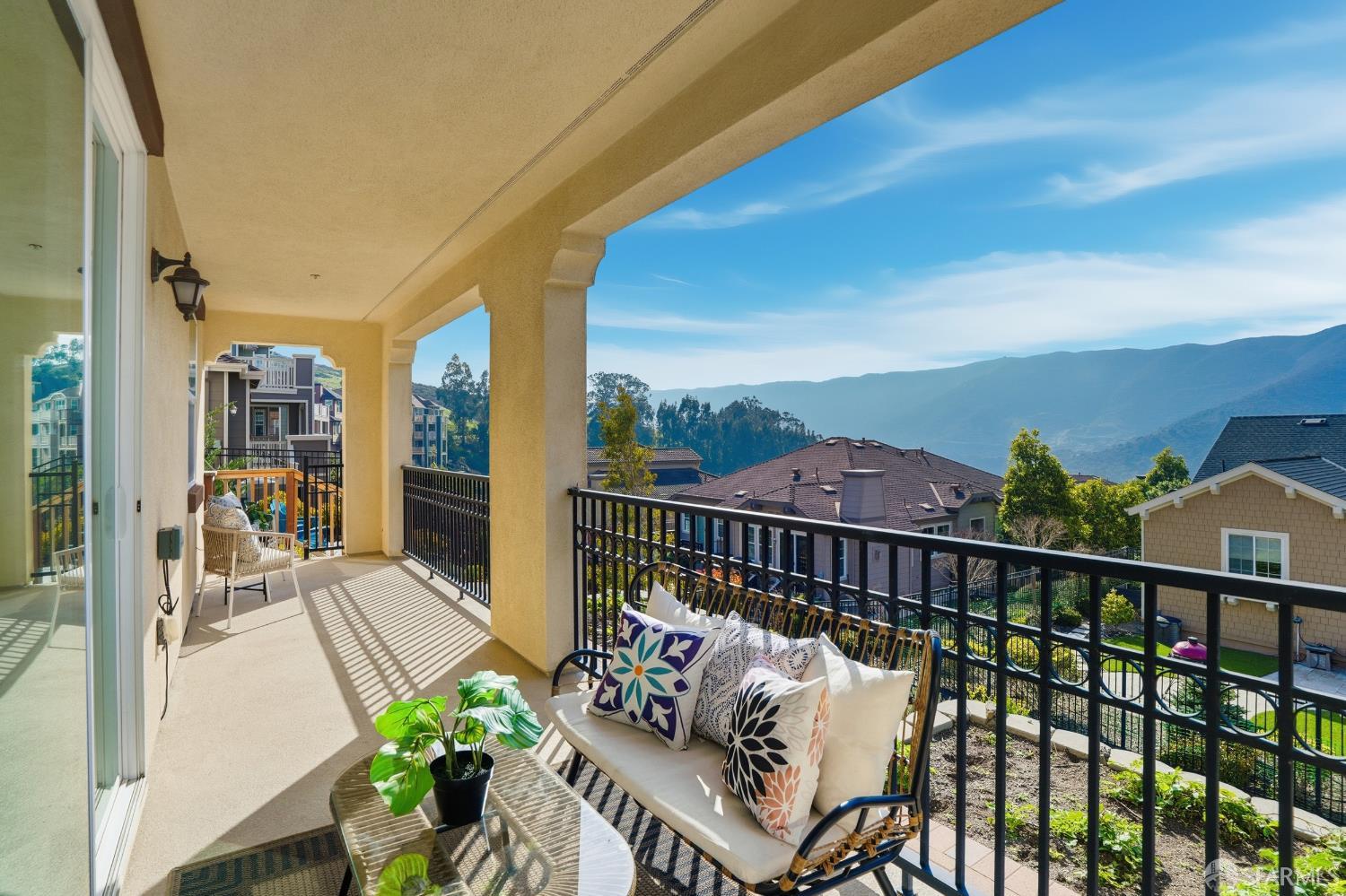 Detail Gallery Image 48 of 63 For 147 Elderberry Ln, Brisbane,  CA 94005 - 5 Beds | 3 Baths