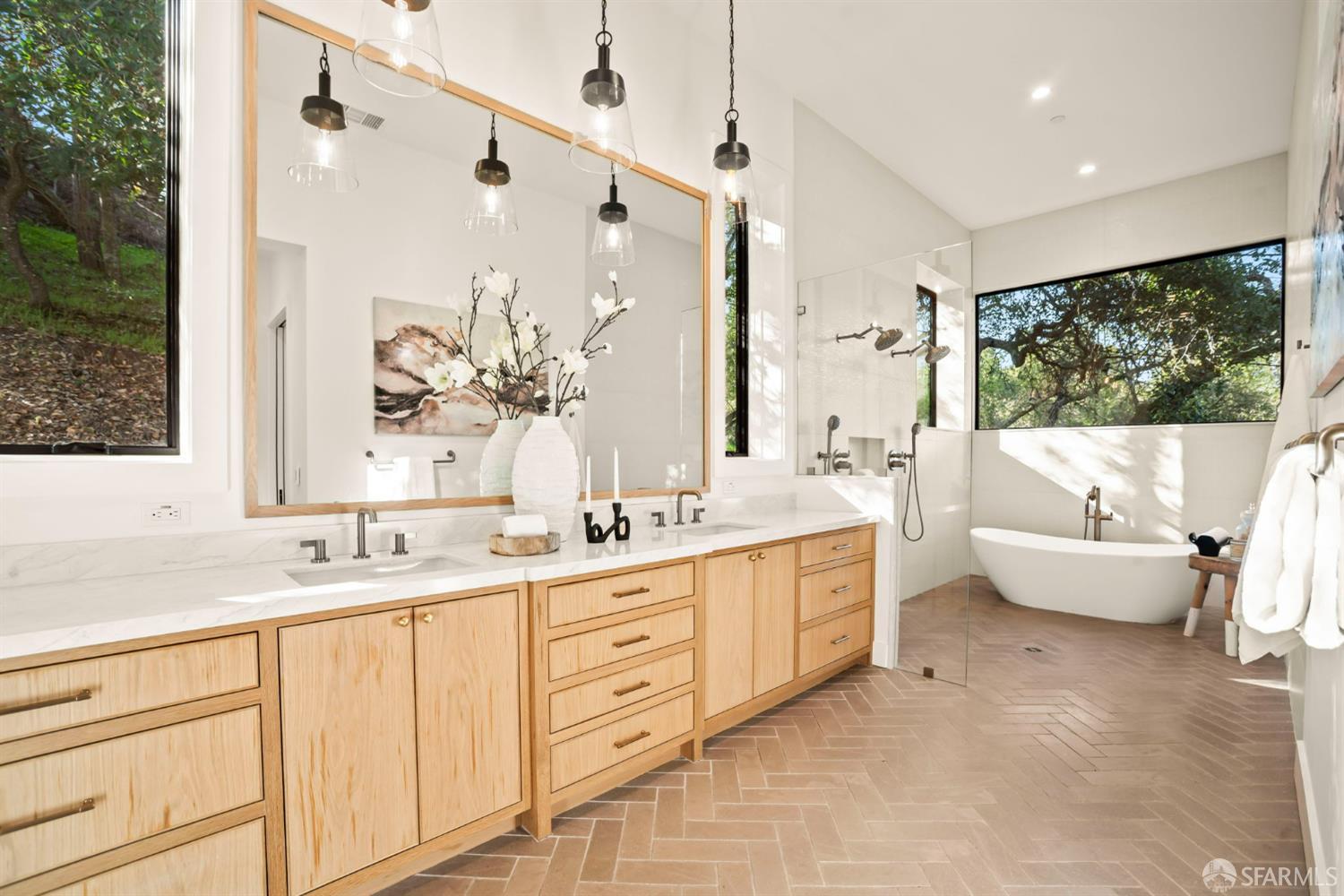 Detail Gallery Image 26 of 74 For 1161 Oleander Dr, Lafayette,  CA 94549 - 4 Beds | 4/1 Baths