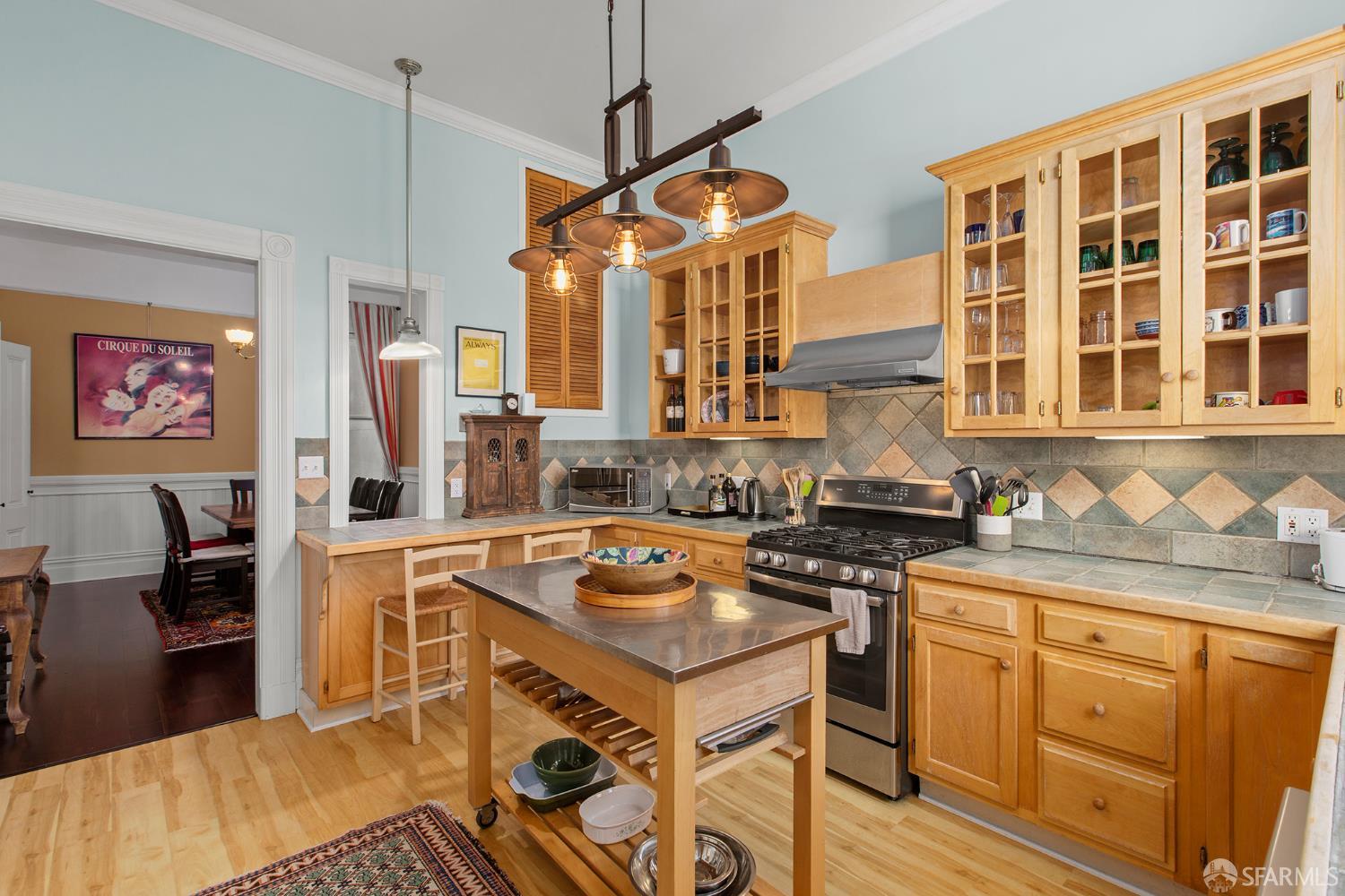 Detail Gallery Image 14 of 34 For 237 Pierce St, San Francisco,  CA 94117 - 2 Beds | 1 Baths