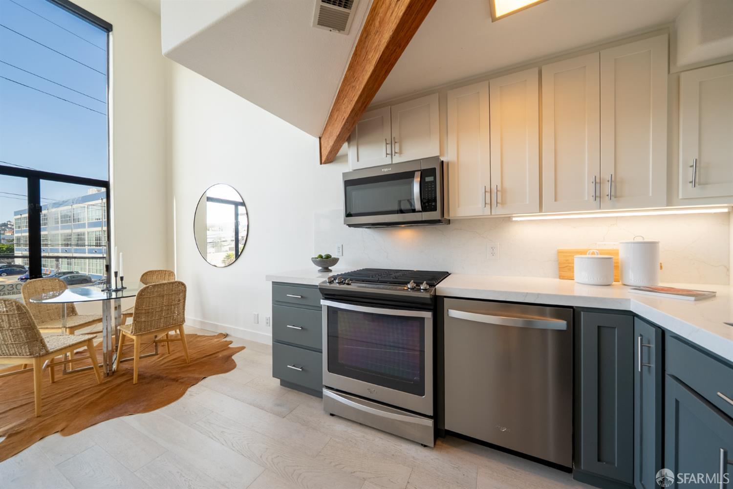 Detail Gallery Image 12 of 41 For 2301 Harrison St #203,  San Francisco,  CA 94110 - 1 Beds | 2 Baths