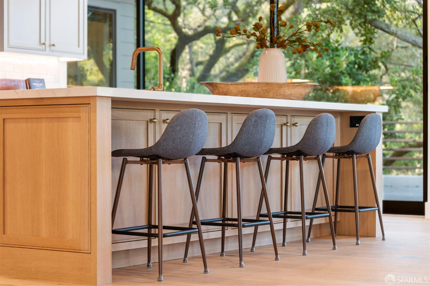 Detail Gallery Image 16 of 74 For 1161 Oleander Dr, Lafayette,  CA 94549 - 4 Beds | 4/1 Baths