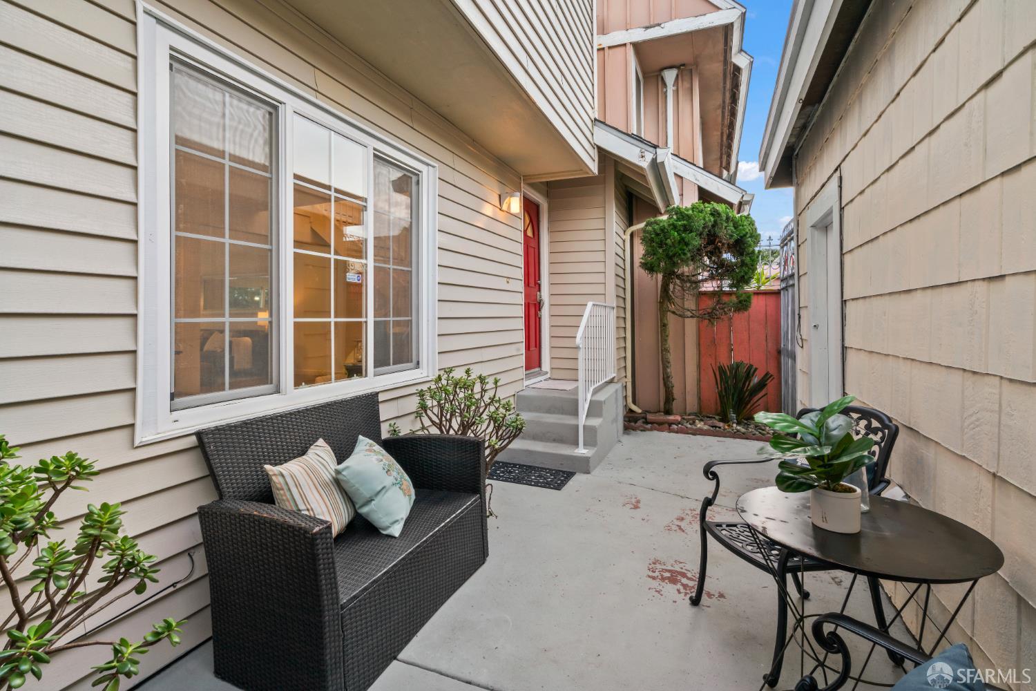 Detail Gallery Image 30 of 31 For 2449 Williamsburg Ct, South San Francisco,  CA 94080 - 3 Beds | 2/1 Baths