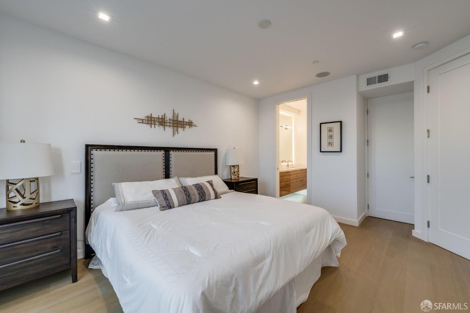 Detail Gallery Image 18 of 40 For 2829 25th St #3,  San Francisco,  CA 94110 - 3 Beds | 2/1 Baths