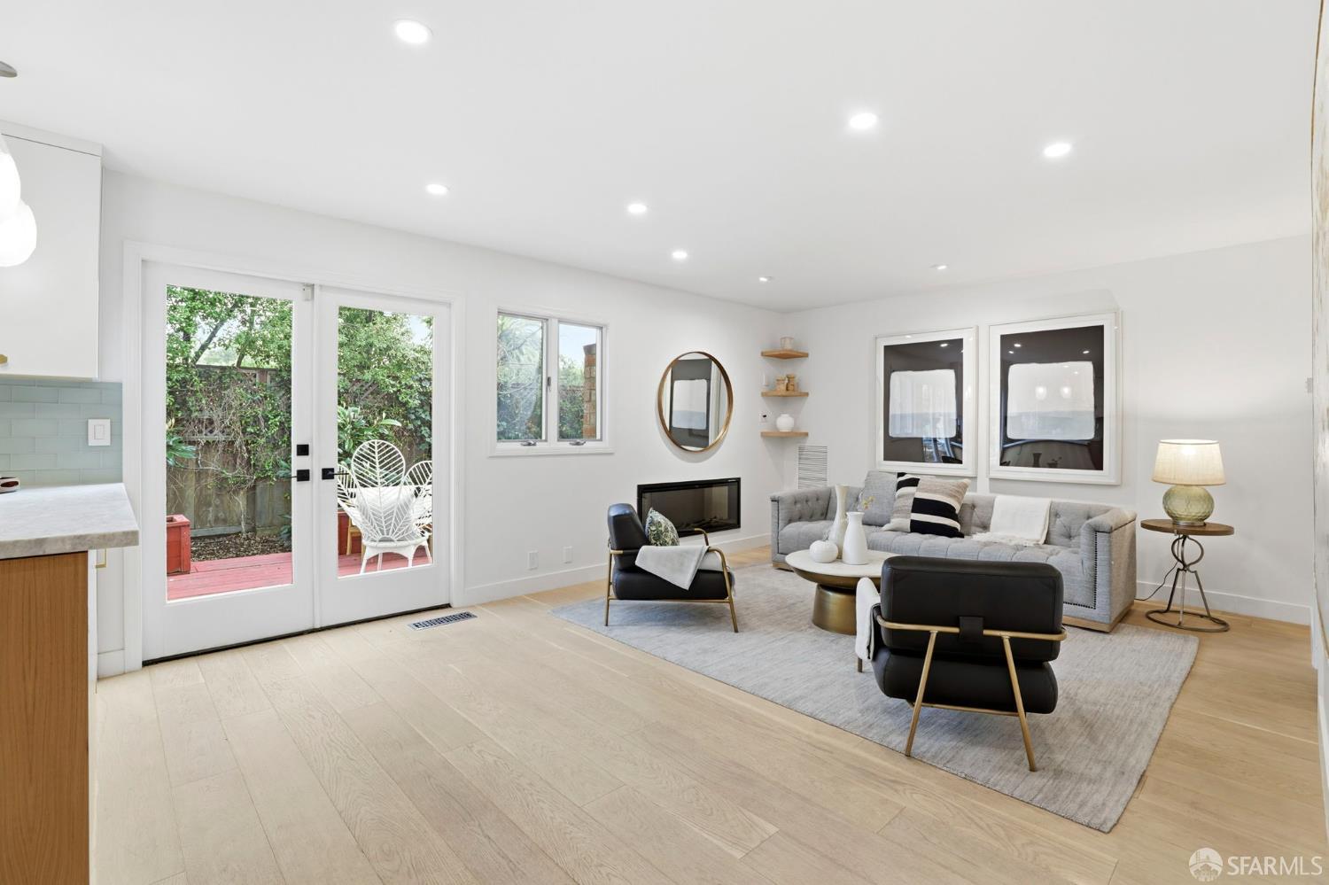 Detail Gallery Image 18 of 35 For 454 9th Ave, Menlo Park,  CA 94025 - 4 Beds | 2/1 Baths