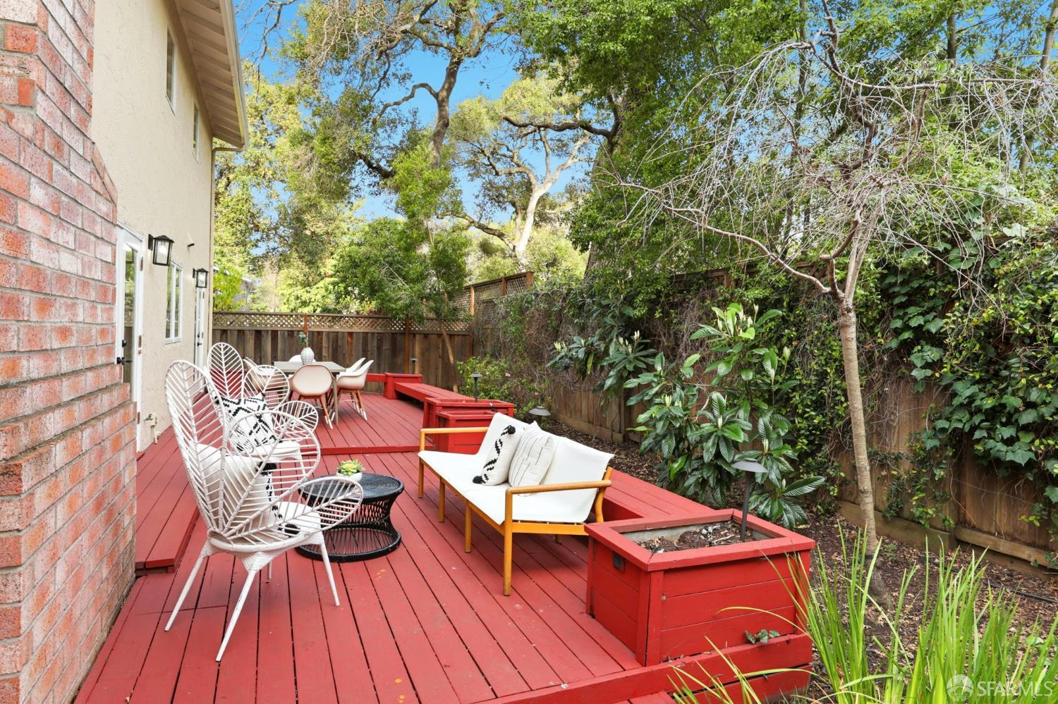 Detail Gallery Image 32 of 35 For 454 9th Ave, Menlo Park,  CA 94025 - 4 Beds | 2/1 Baths