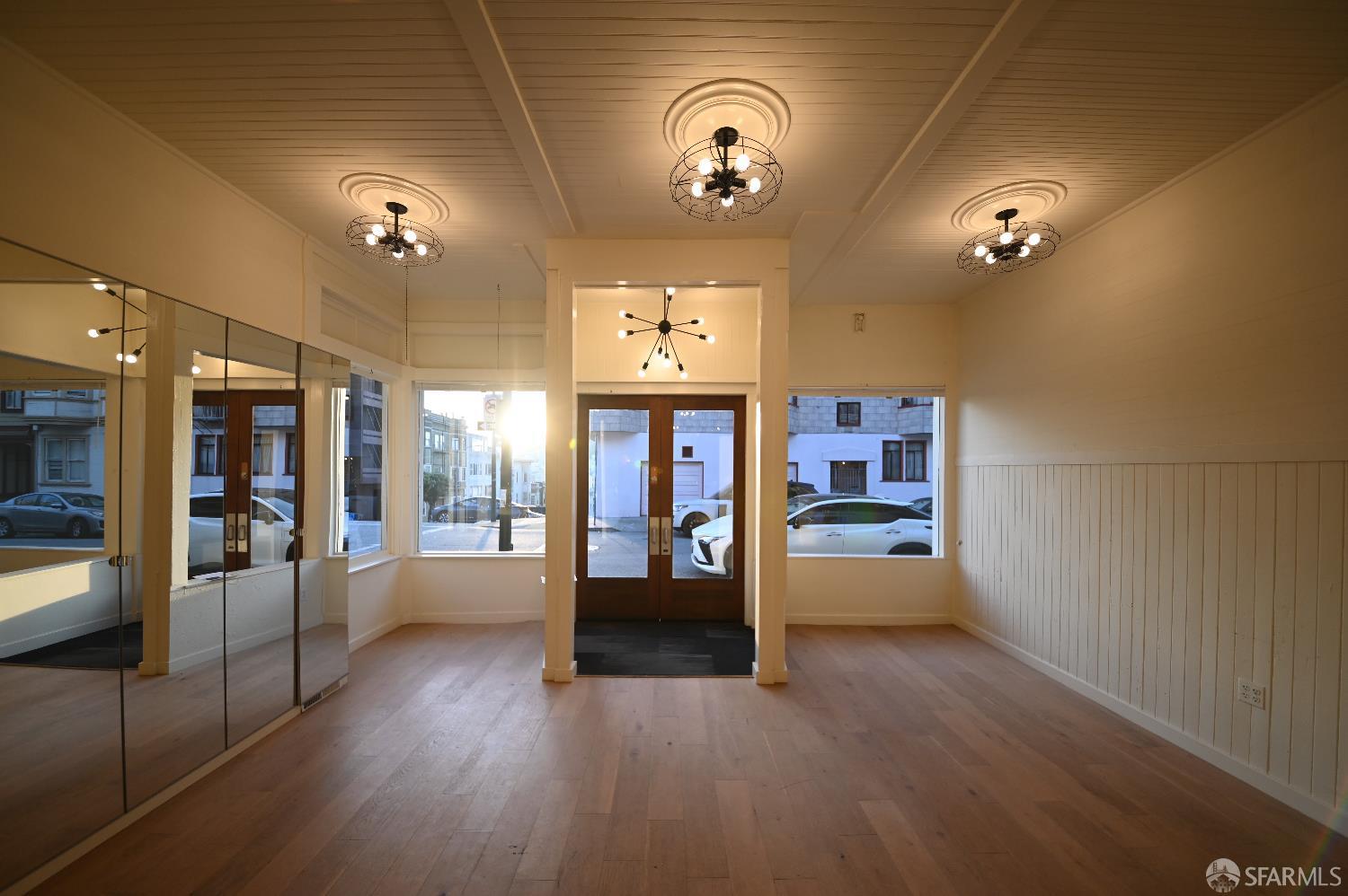 Detail Gallery Image 13 of 17 For 1300 Kearny St, San Francisco,  CA 94133 - – Beds | – Baths