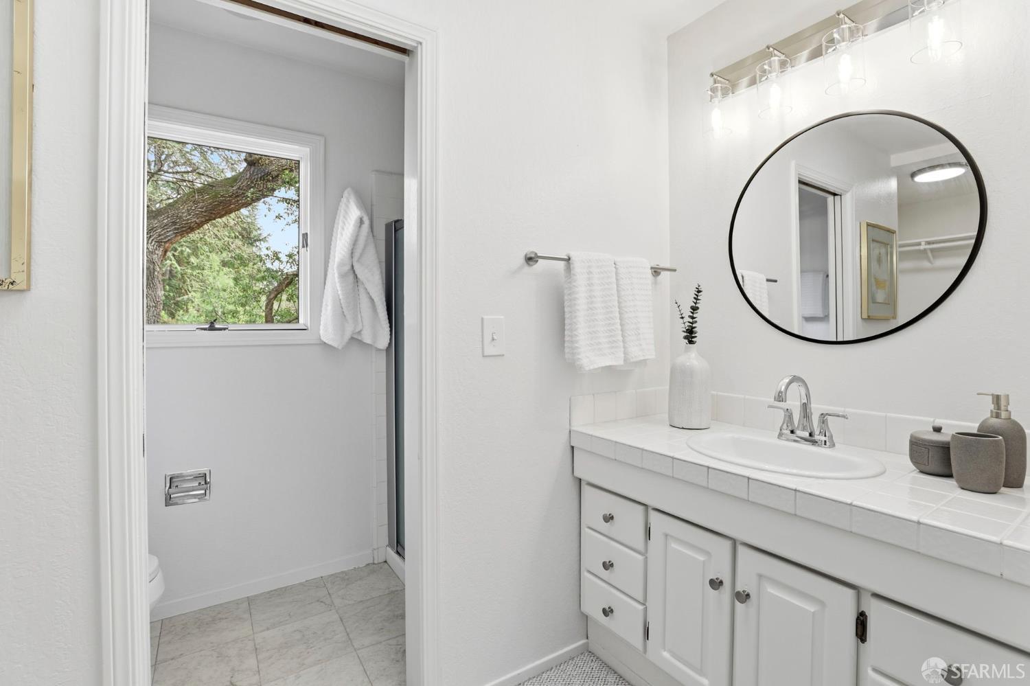 Detail Gallery Image 25 of 35 For 454 9th Ave, Menlo Park,  CA 94025 - 4 Beds | 2/1 Baths