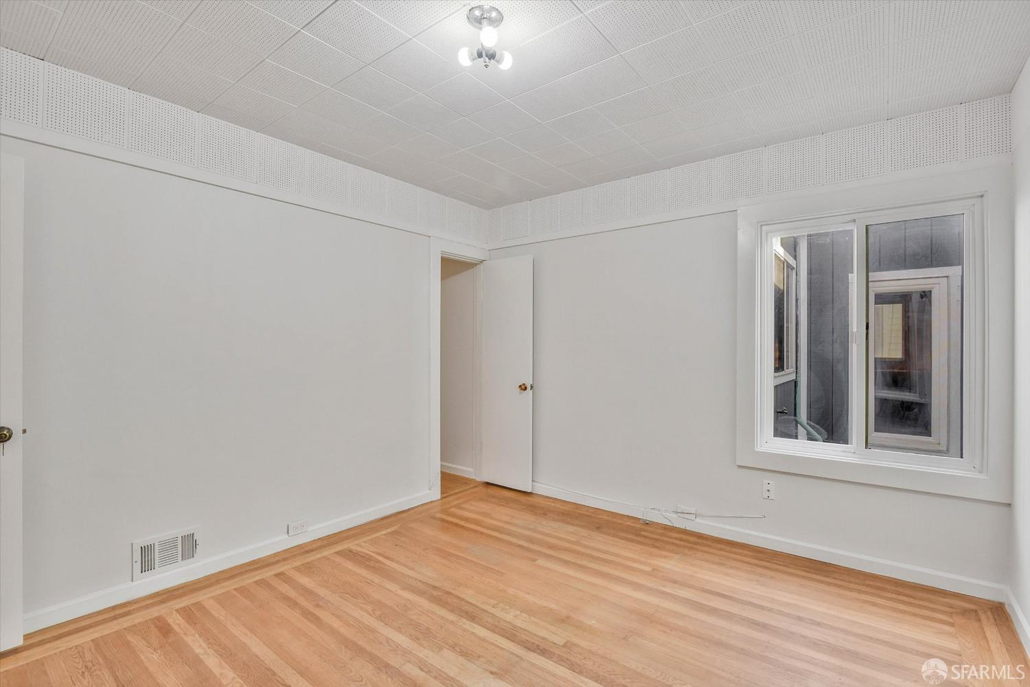 Detail Gallery Image 27 of 57 For 890 48th Ave, San Francisco,  CA 94121 - 3 Beds | 3 Baths