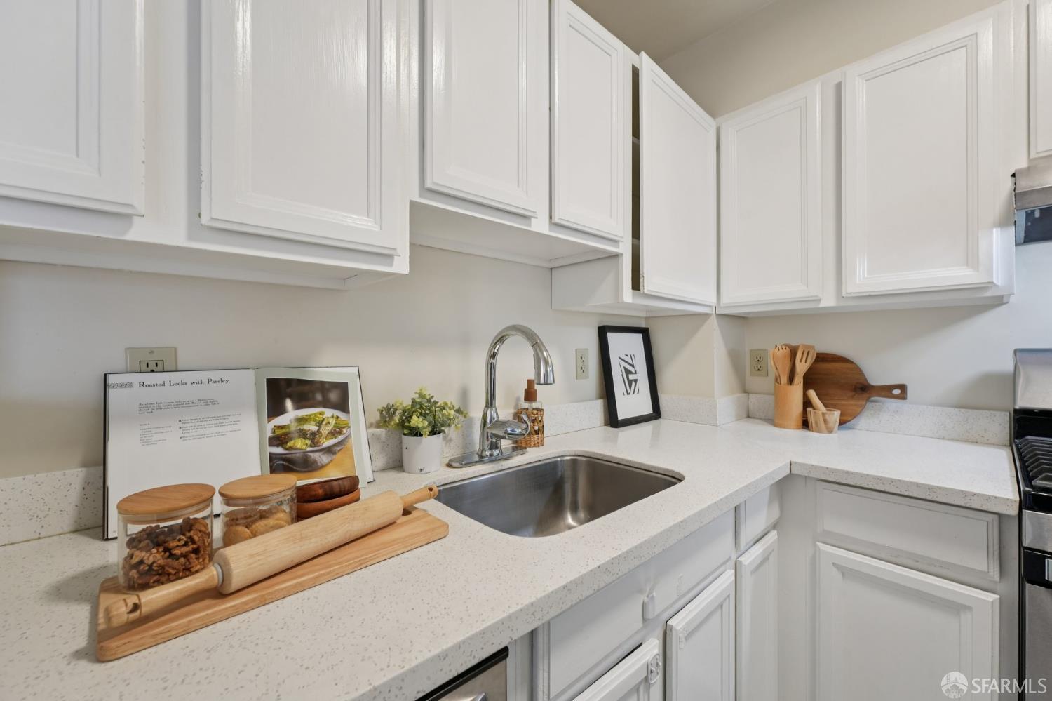 Detail Gallery Image 14 of 47 For 54 Monterey Blvd, San Francisco,  CA 94131 - – Beds | – Baths