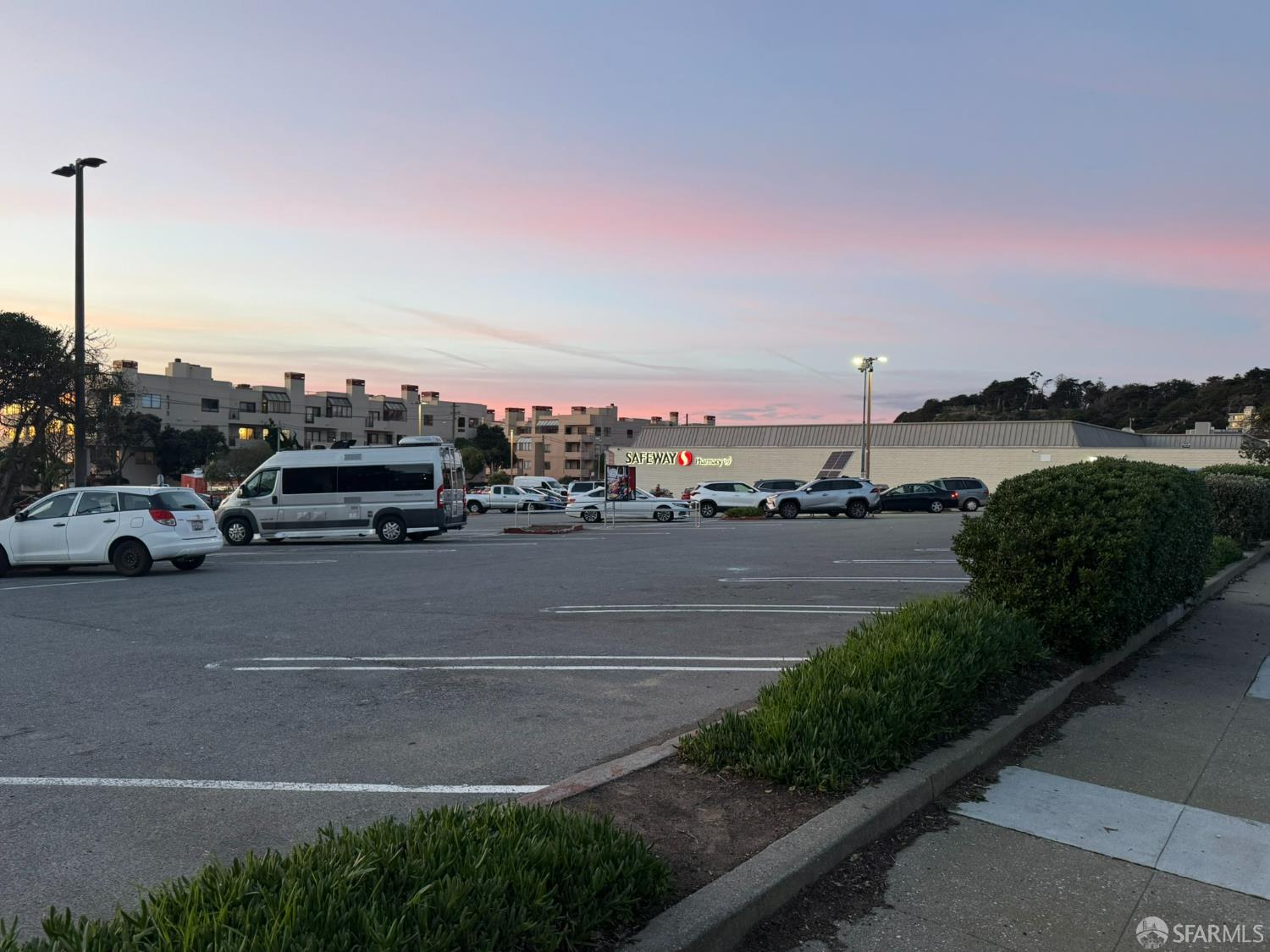 Detail Gallery Image 46 of 57 For 890 48th Ave, San Francisco,  CA 94121 - 3 Beds | 3 Baths