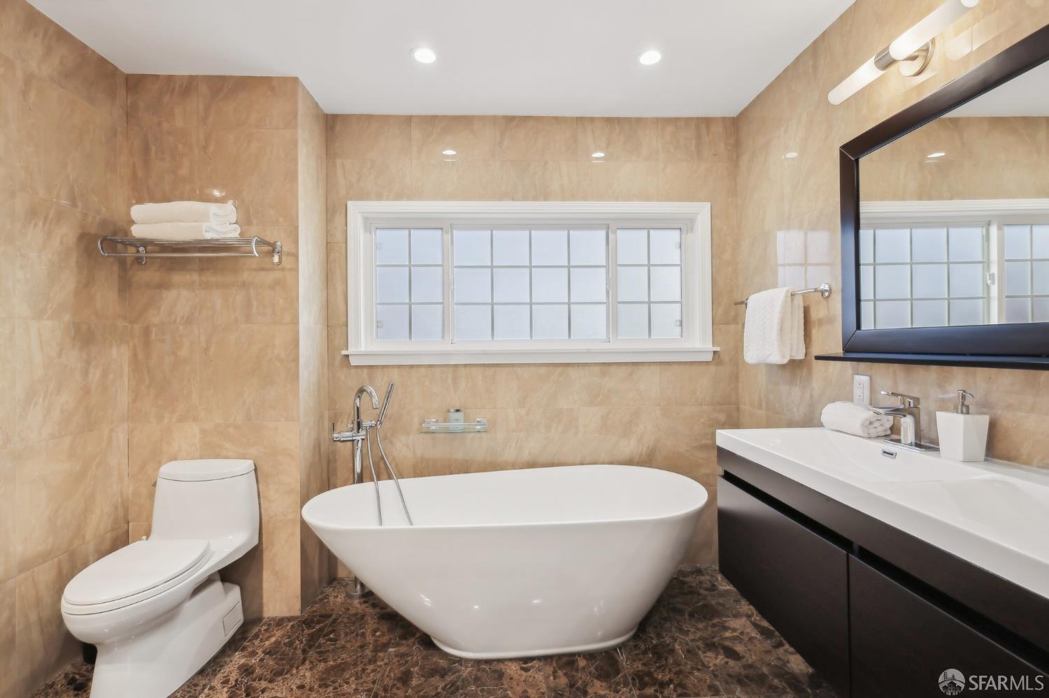 Detail Gallery Image 20 of 77 For 1475 Monterey Blvd, San Francisco,  CA 94127 - 4 Beds | 4/1 Baths