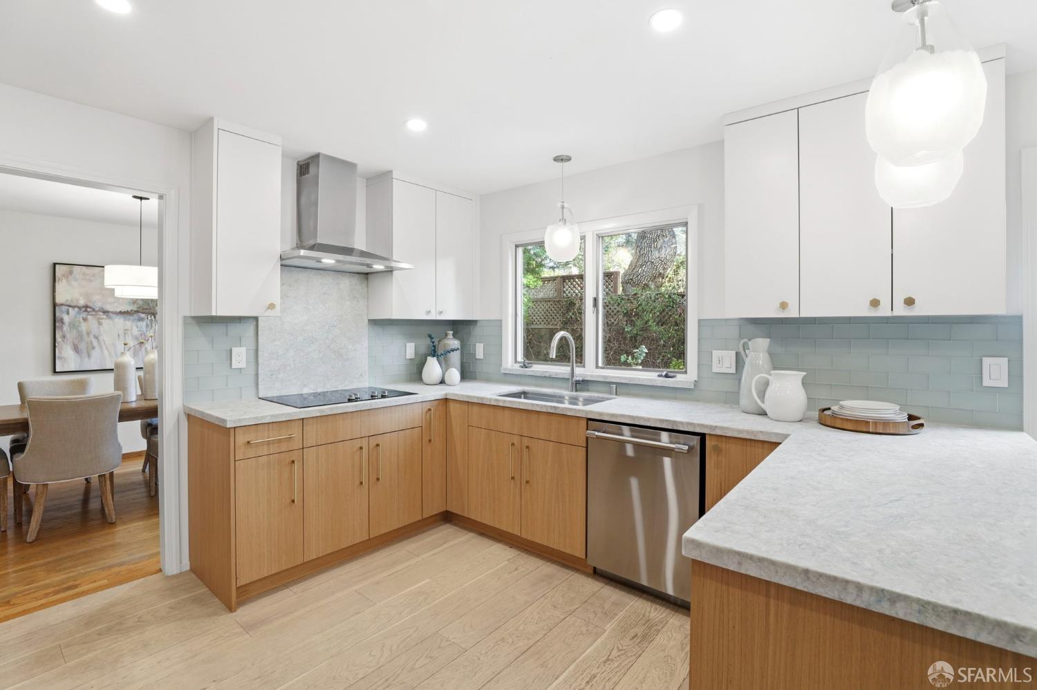 Detail Gallery Image 16 of 35 For 454 9th Ave, Menlo Park,  CA 94025 - 4 Beds | 2/1 Baths