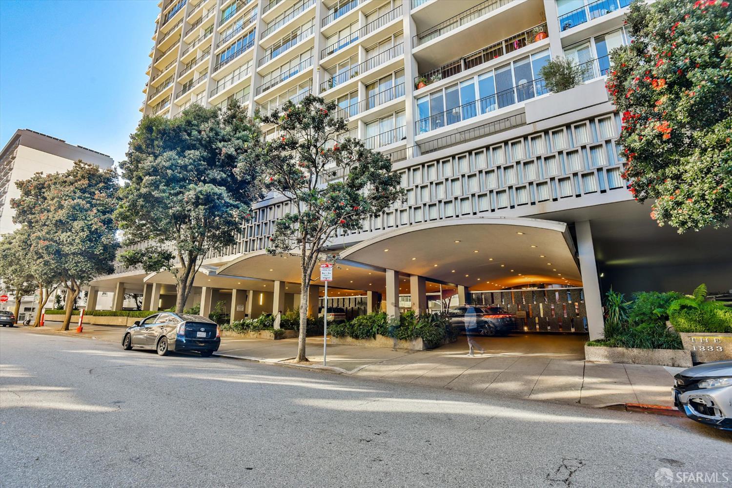 Detail Gallery Image 4 of 48 For 1333 Jones St #1206,  San Francisco,  CA 94109 - 2 Beds | 2 Baths