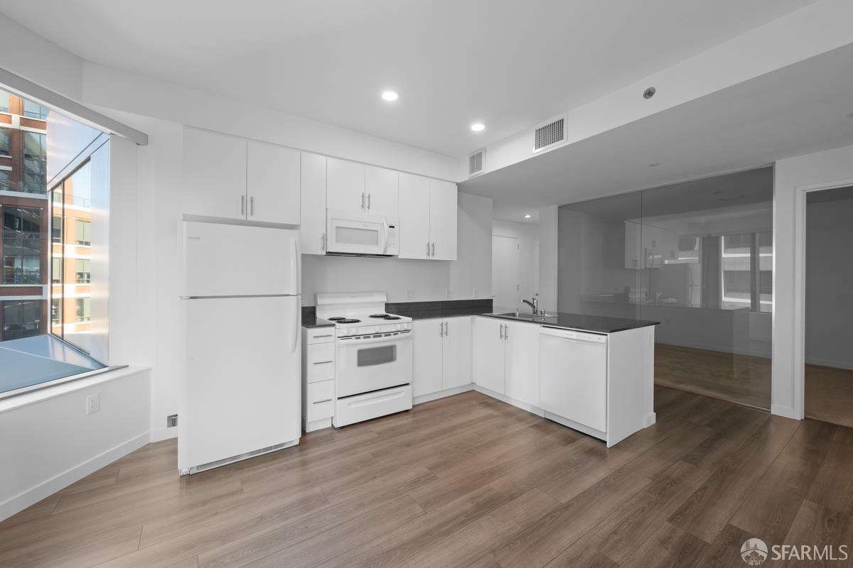 Detail Gallery Image 6 of 25 For 280 Spear St 12h,  San Francisco,  CA 94105 - 1 Beds | 1 Baths