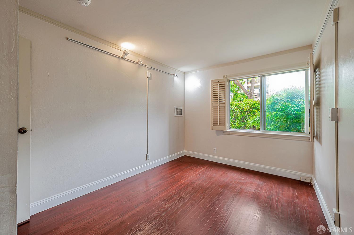 Detail Gallery Image 37 of 39 For 1530 Ofarrell St #1,  San Francisco,  CA 94115 - 3 Beds | 2 Baths