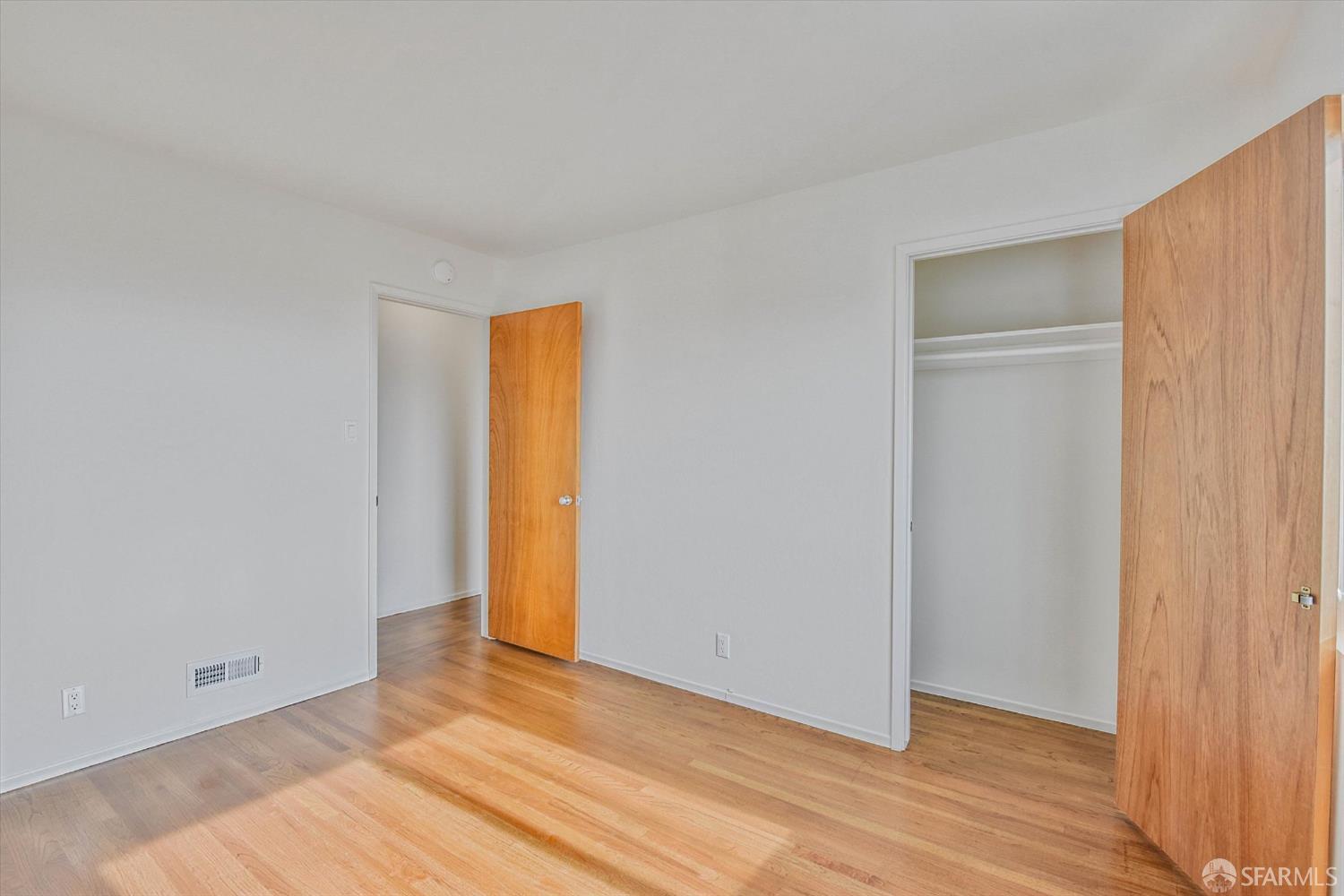 Detail Gallery Image 14 of 39 For 754 Park Way, South San Francisco,  CA 94080 - 4 Beds | 2/1 Baths