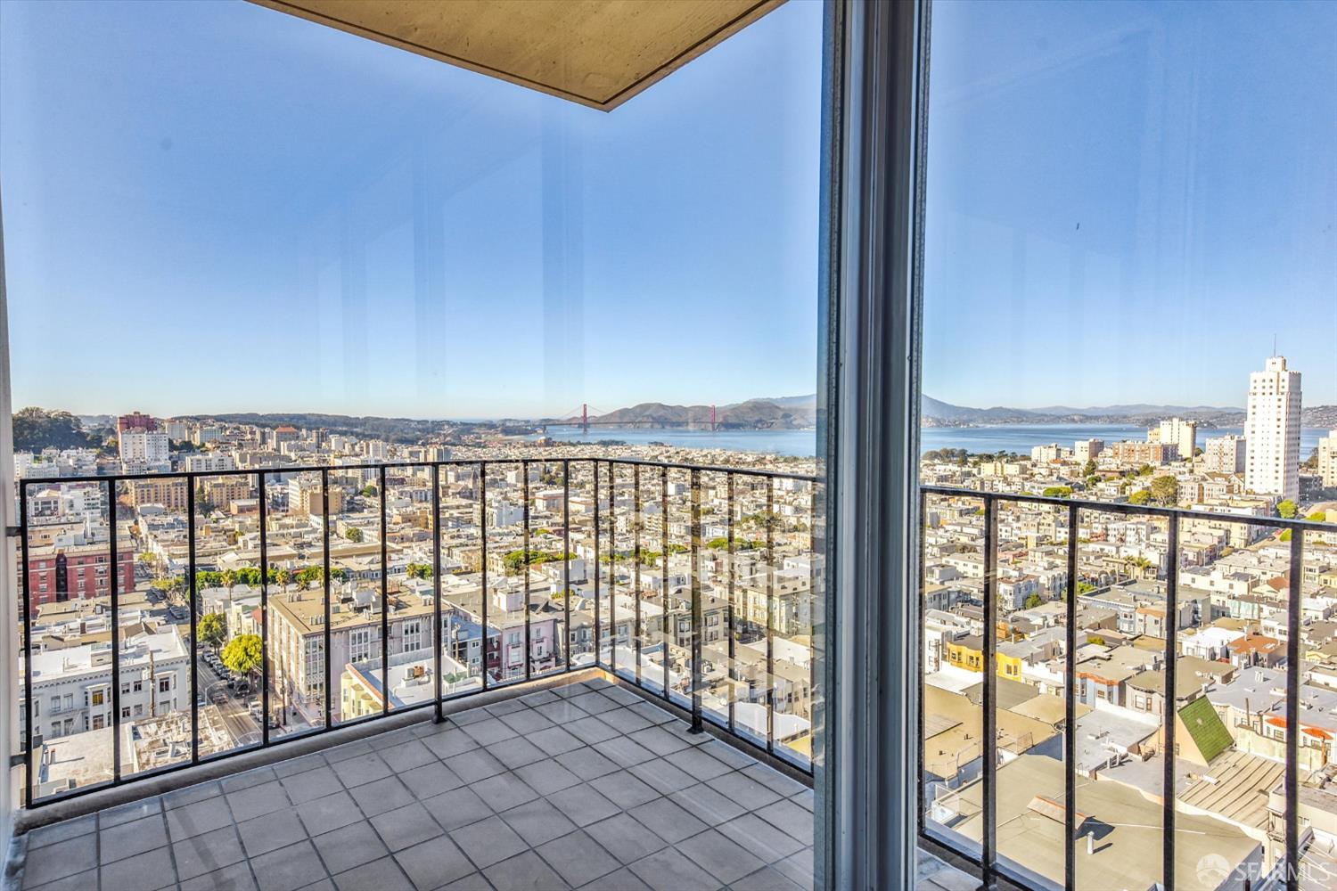 Detail Gallery Image 10 of 48 For 1333 Jones St #1206,  San Francisco,  CA 94109 - 2 Beds | 2 Baths