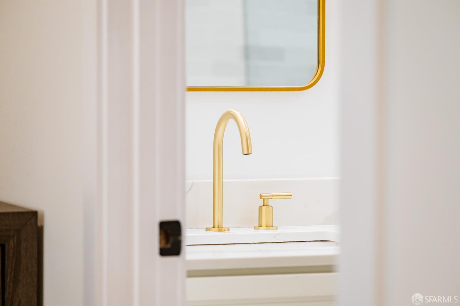 Detail Gallery Image 35 of 43 For 150 Dartmouth St, San Francisco,  CA 94134 - 5 Beds | 5 Baths